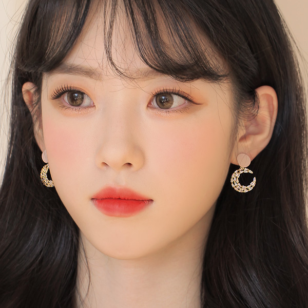 ǰ 